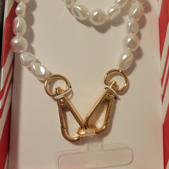 A New Day White Beaded Crossbody Strap For Phone NWT - Picture 4 of 6